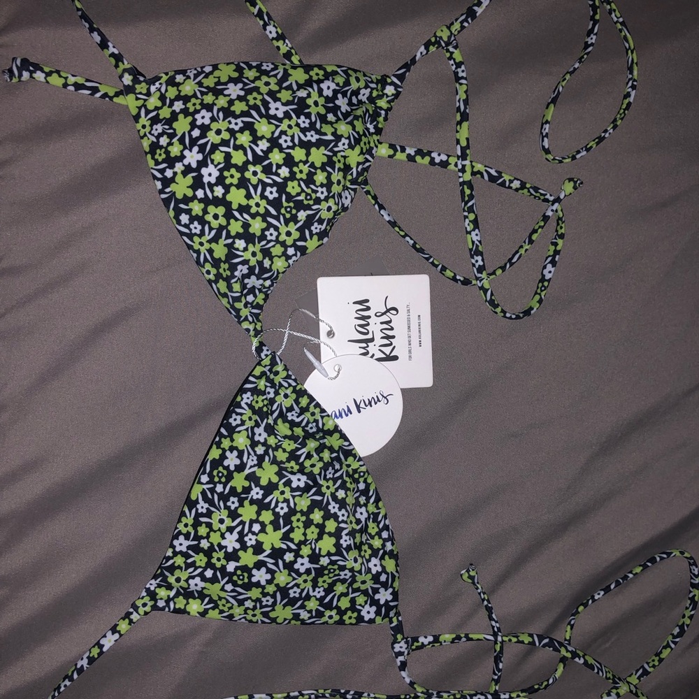 KULANI KINIS GREEN AND BLACK TRIANGLE BIKINI TOP
